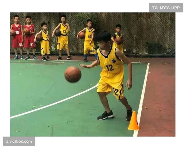 青少年篮球训练营引入“转换时钟”设备,培养节奏意识